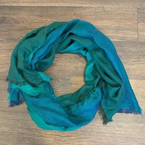 Women’s scarf
